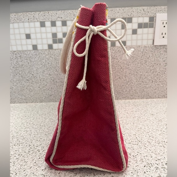🩷3/$15 Pink Burlap Tote 17W x 12”H x 6.5” Width NWOT - Picture 2 of 10